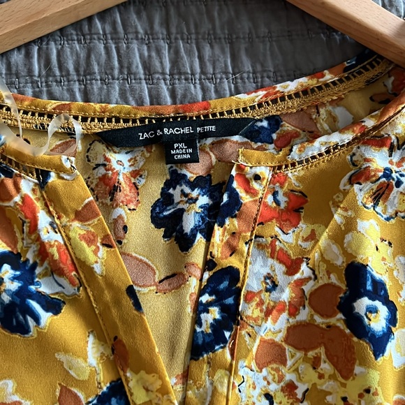 Zac & Rachel Womens Sz Petite XL - Short Sleeve Blouse - Picture 2 of 4